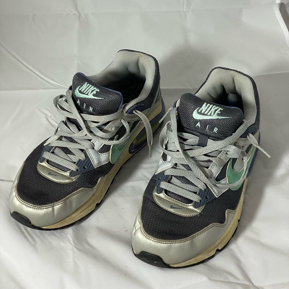 Nike | Air Max Skyline sneakers 11